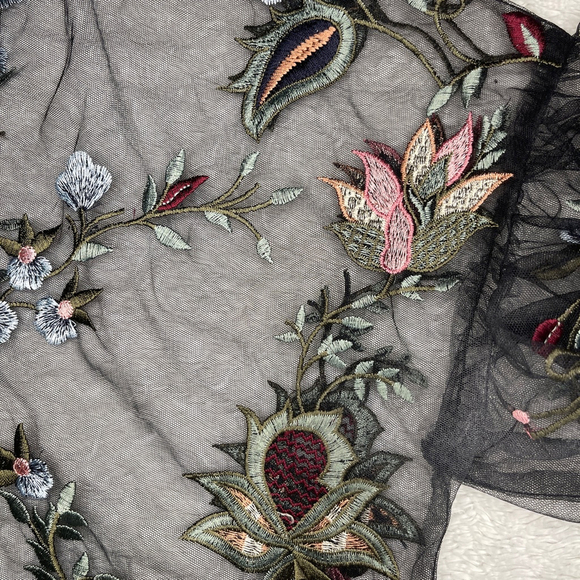 Zara Sheer Mesh Floral Blouse Women XS 0/2 - Picture 8 of 8